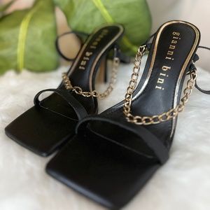 Gianni’ Bini Black Sandal (heel)